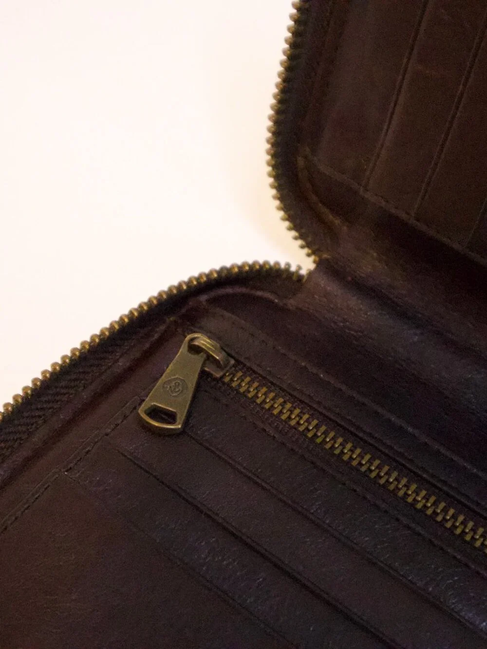 Vintage ONASIS Lizard Embossed Leather Long zip around travel Wallet